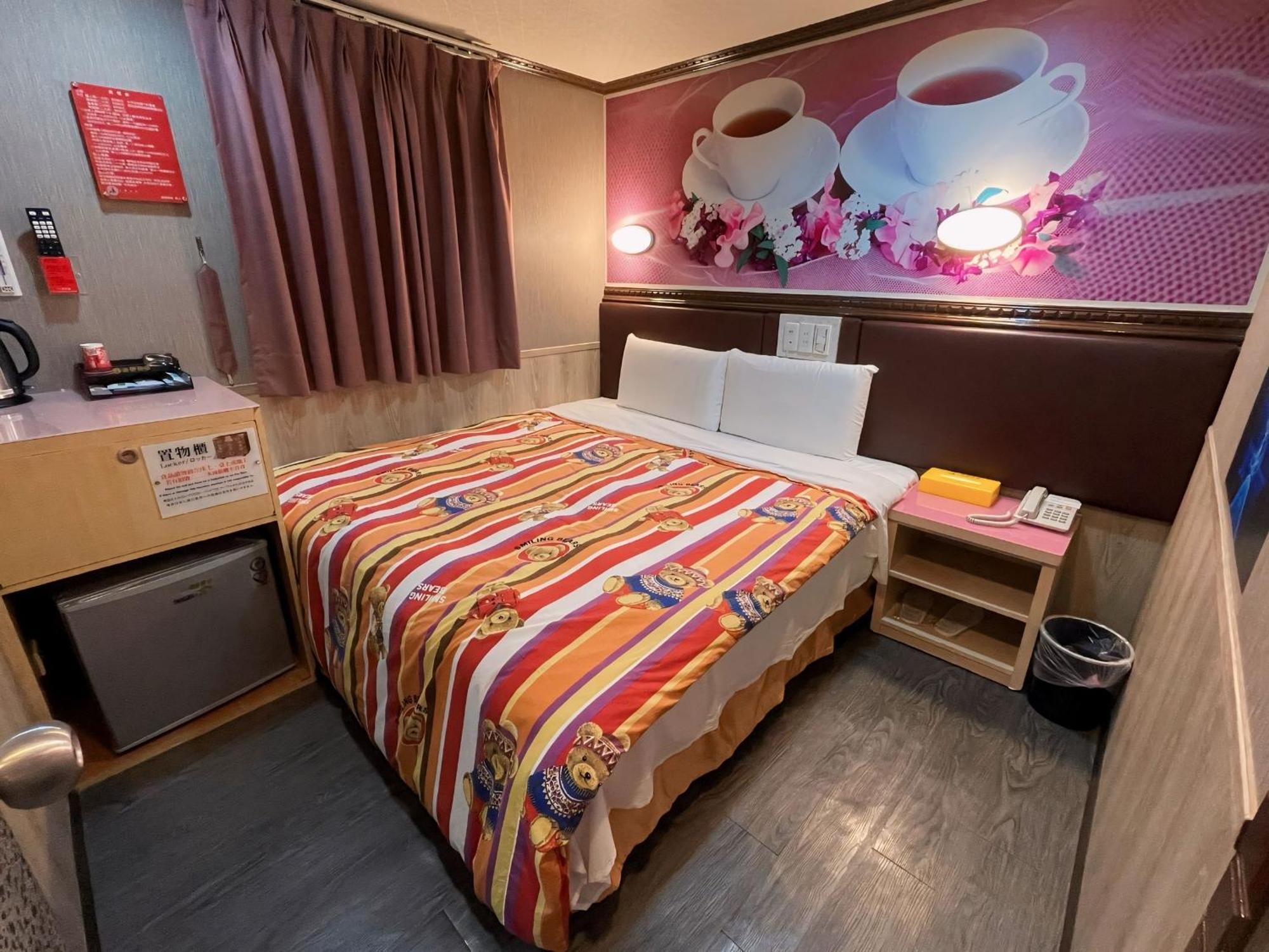 Dealer Hotel Taipei Exterior photo